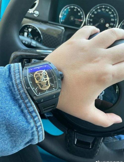 网红车晚晚吃瓜