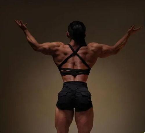 吃瓜女健身网红视频